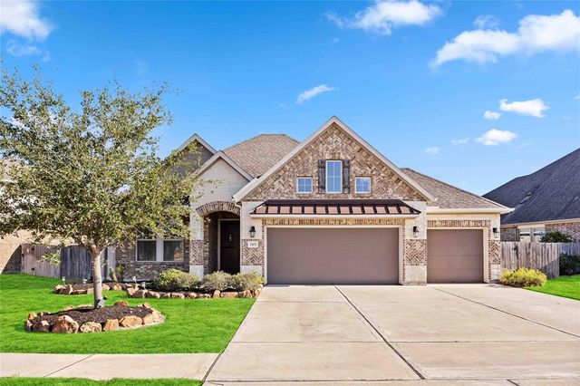 $402,500 | 7107 Water Glen Lane | Bluewater Lakes