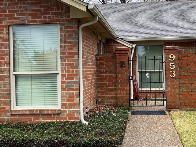 $235,000 | 953 Cedarland Boulevard | North Arlington