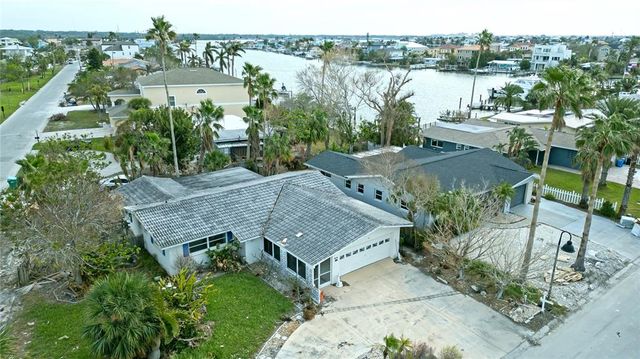 $750,000 | 17271 2nd Street East | North Redington Beach