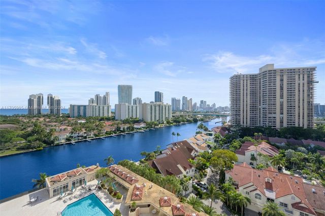 $499,000 | 19667 Turnberry Way, Unit 14C | Aventura