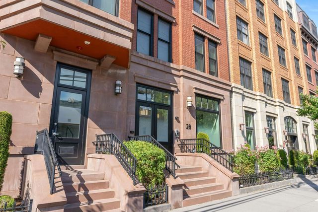 $1,150,000 | 28 Bright Street, Unit 304 | Van Vorst Park