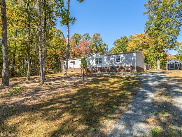 253 Wedgewood Dr. in Lexington sits on almost one acre of fenced yard!