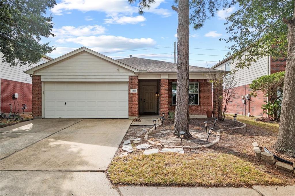 Welcome to 17535 Prospect Meadows Dr! This delightful 3-bedroom, 2-bath home with an additional flex room offers both comfort and functionality in the serene neighborhood of Canyon Lakes Village.