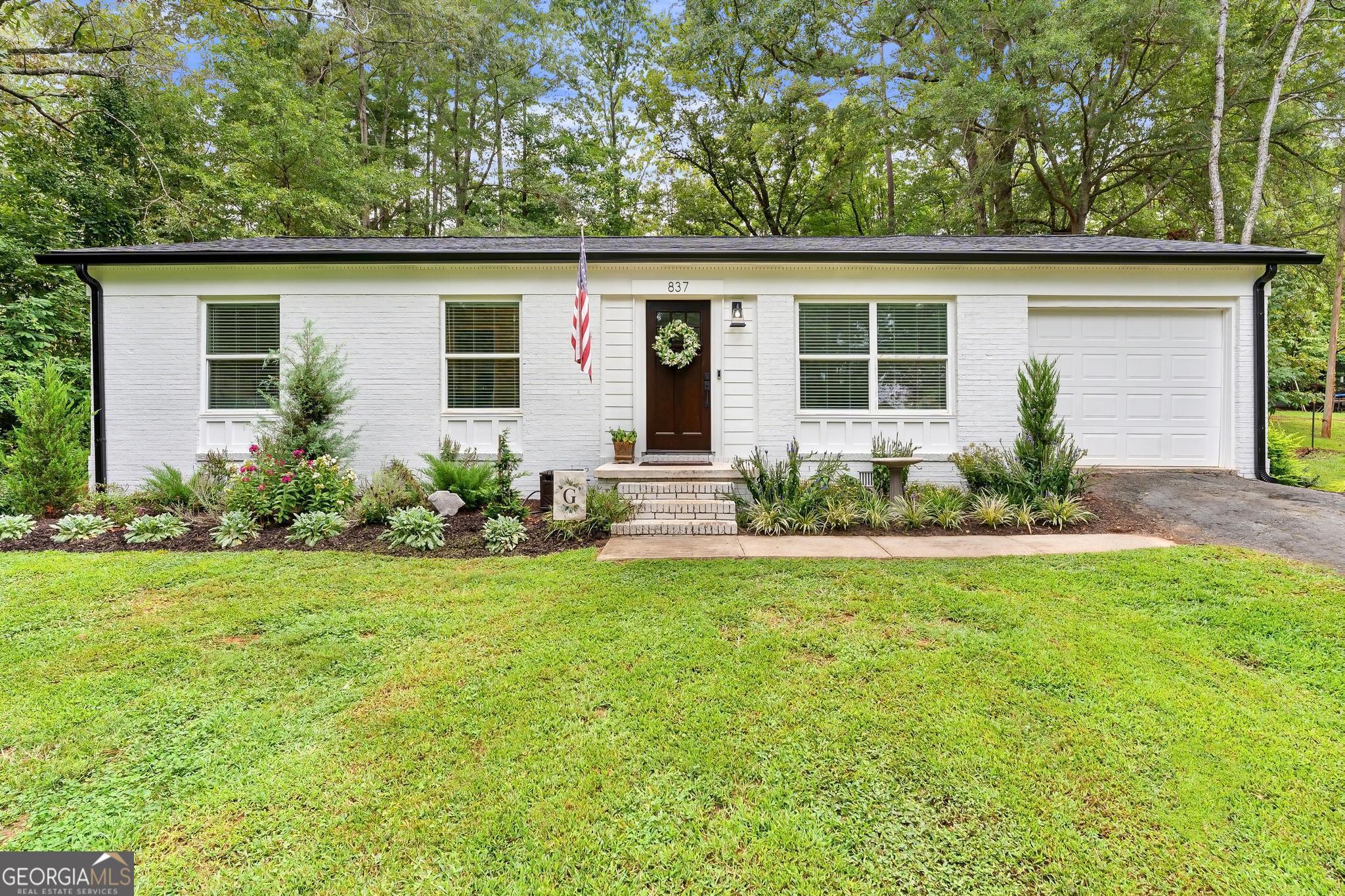 front view of house with a yard