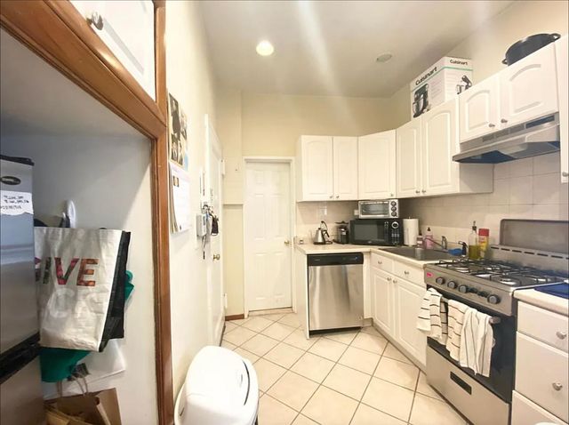 $3,095 | 330 East 73rd Street, Unit 14 | Lenox Hill