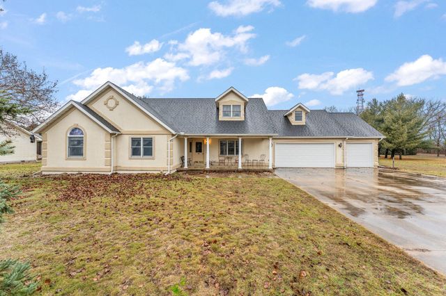 $355,000 | 11886 North Michelle Drive | Wheatfield Township - Jasper County