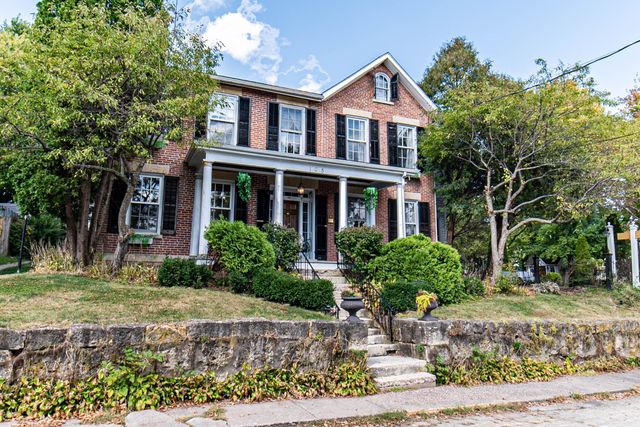 $814,900 | 105 South High Street | Galena