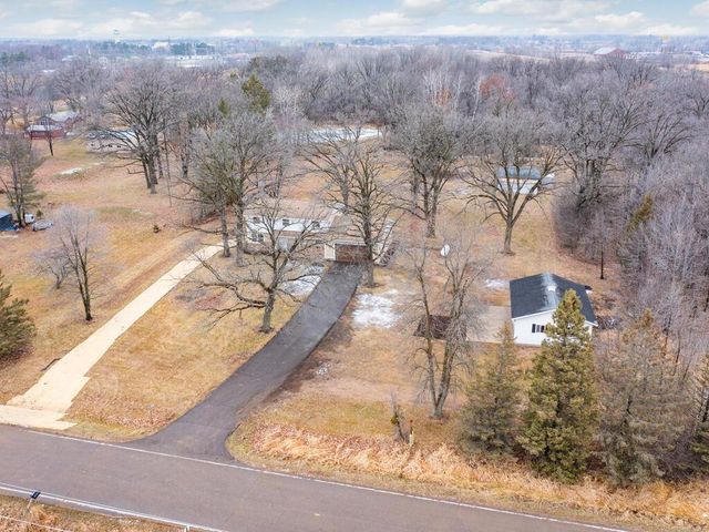 $565,000 | 10814 Pioneer Drive | Borgholm Township - Mille Lacs County