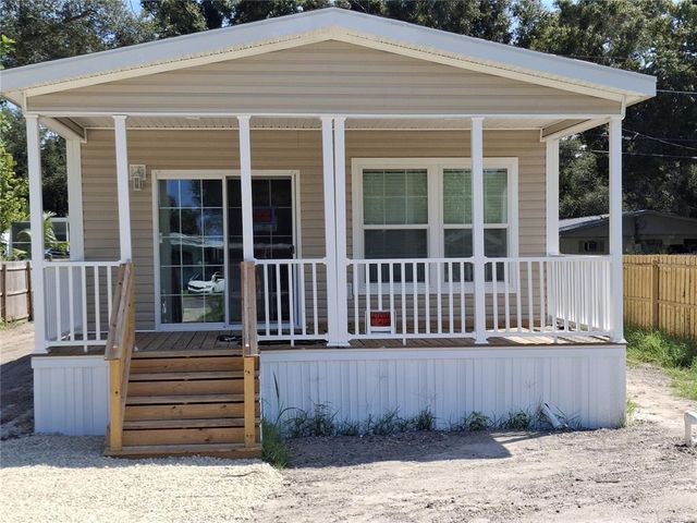 $2,150 | 114 Emerald Avenue North | Nokomis