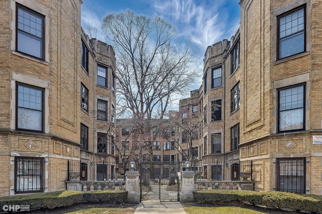 $2,000 | 1225 West Lunt Avenue, Unit 1A | East Rogers Park