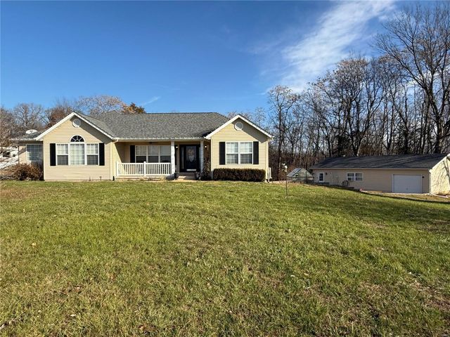 $449,000 | 906 Autumn Knoll Place | Plattin Township - Jefferson County