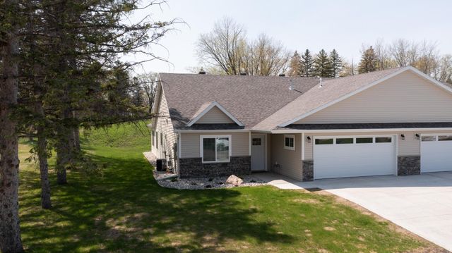 $349,900 | 1446 Campus Drive | Fergus Falls