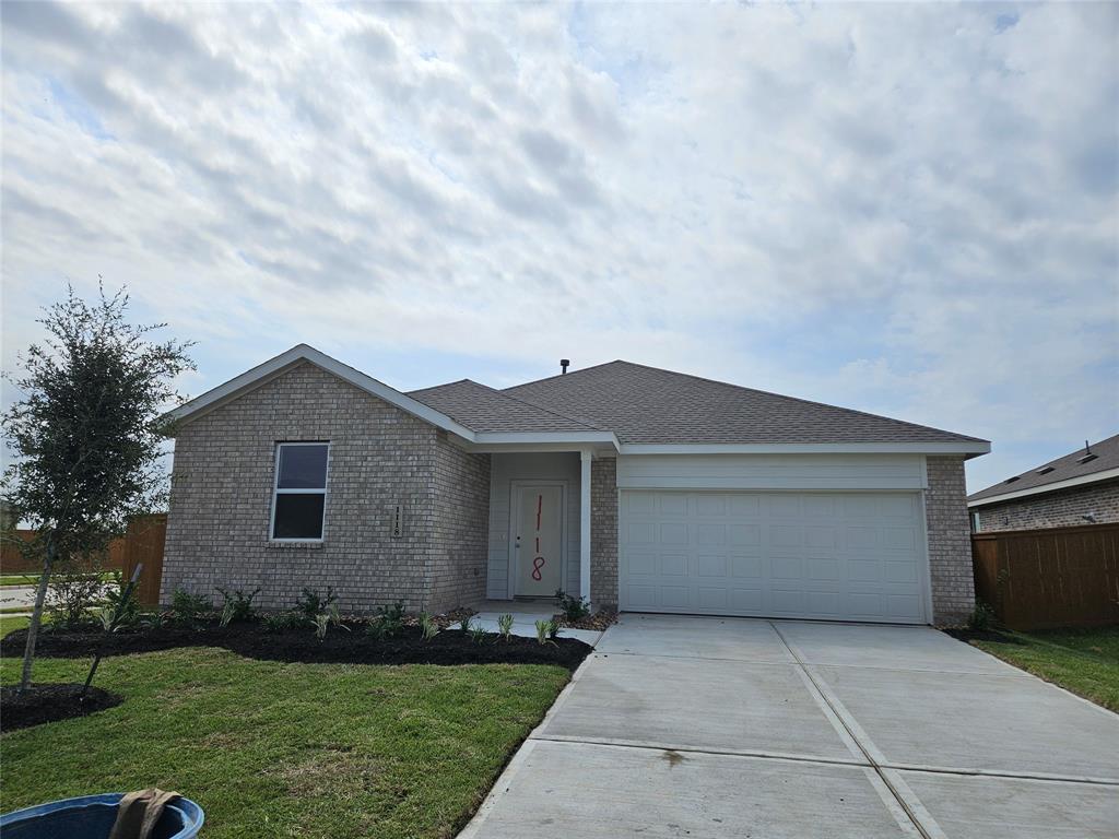 a front view of house with yard