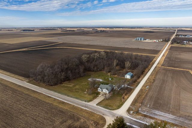 $475,000 | 56980 150 Street | Nevada Township - Mower County