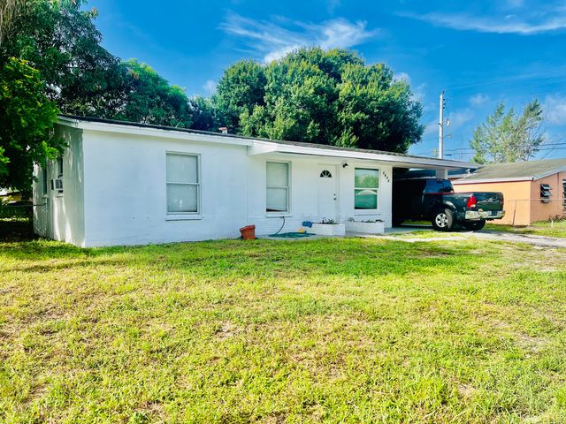 $279,000 | 1671 West 11th Street | Riviera Beach