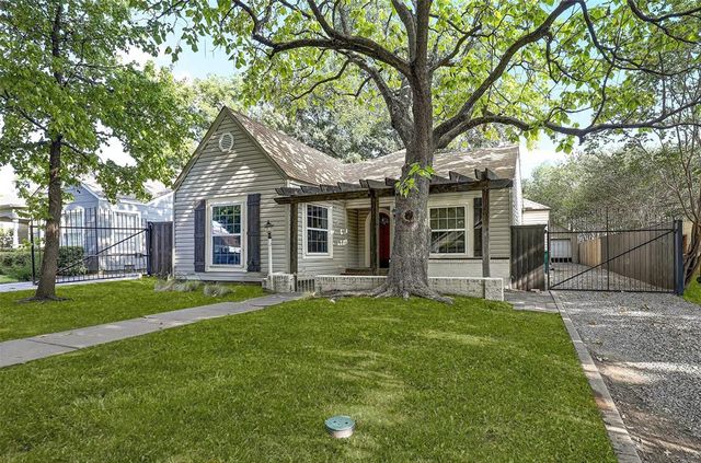 $475,000 | 3904 Birchman Avenue | Arlington Heights