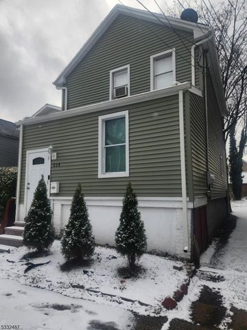 $2,200 | 214 Wallace Street | Orange