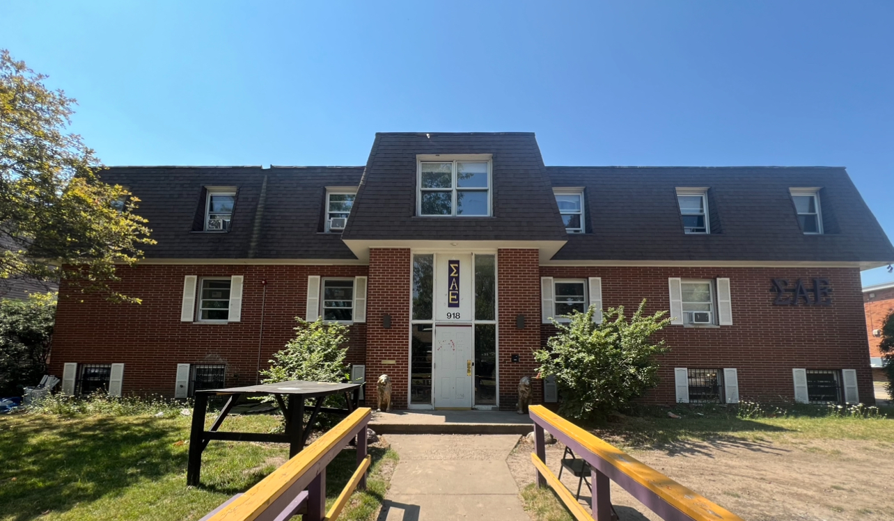 a front view of house with yard