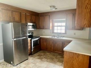 Kitchen, with nice counter space