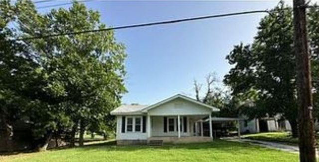 $169,900 | 209 East Hill Street | Grand Saline