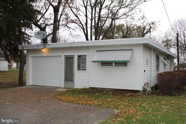 $900 | 1551 Broadway | Penn Township - York County