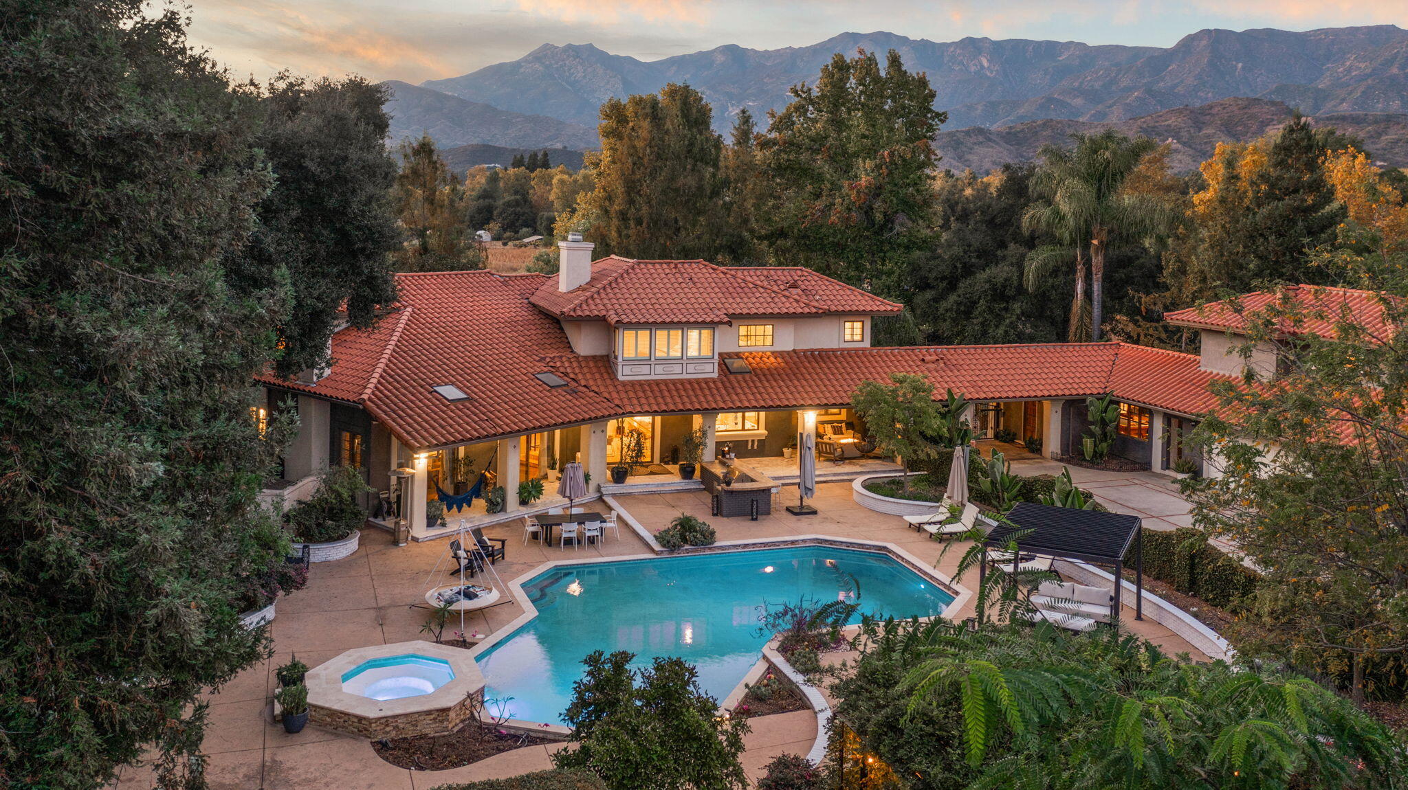 an aerial view of a house having yard