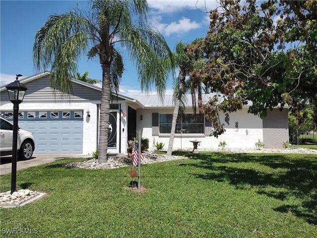 $369,900 | 9295 San Carlos Boulevard | Three Oaks