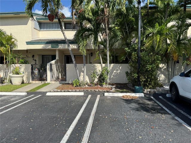 $3,000 | 10914 Southwest 72nd Street, Unit 386 | Kendall