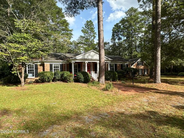 $329,900 | 12521 Bagpipe Lane | Laurinburg