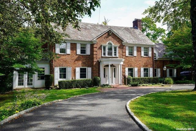 $2,688,000 | 85 Station Road | Great Neck