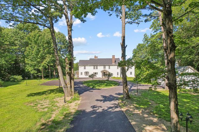 $1,650,000 | 328 Blackstrap Road | Falmouth