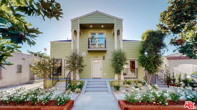 $2,099,000 | 1233 North Citrus Avenue | Hollywood