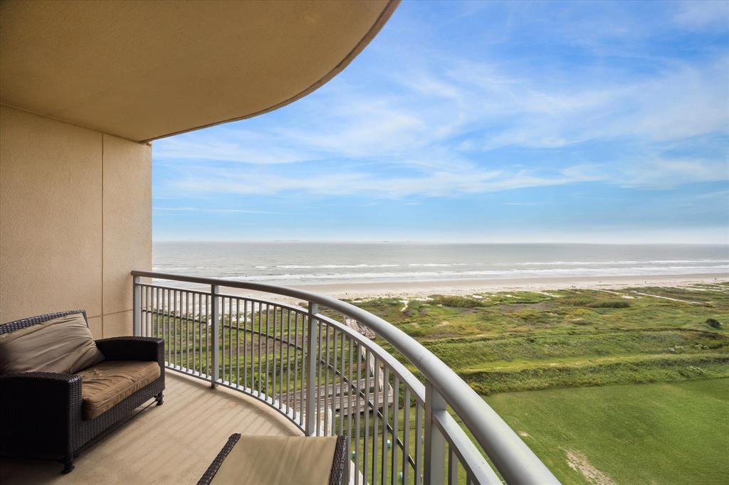 The beachfront balcony private views of the sand and surf to the south and west are simply stunning!