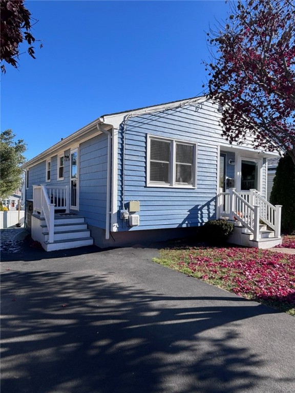 Driveway with side entrance