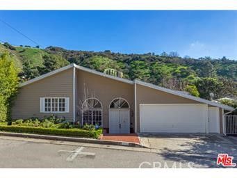 $7,900 | 1750 North Beverly Drive | Beverly Hills Post Office