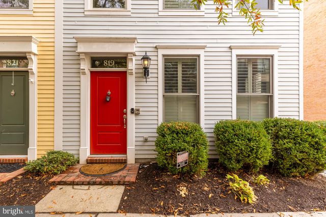 $1,199,000 | 819 Parker Gray School Way | Old Town Commons