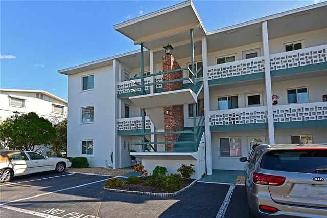 $160,000 | 5927 17th Street West, Unit A21 | Bayshore Gardens