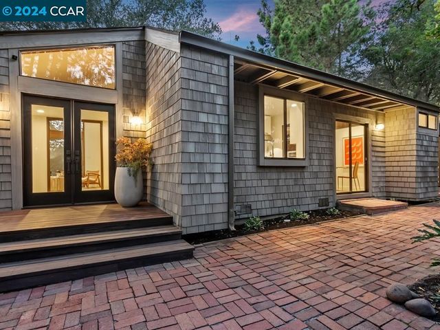 $1,450,000 | 27 Charles Hill Circle | Charles Hill