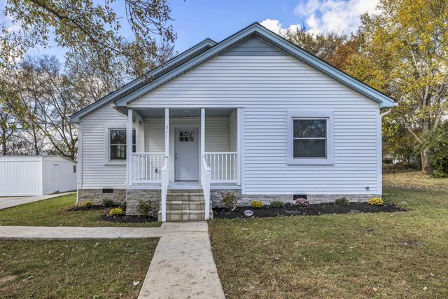 $295,000 | 311 Center Street | Shelbyville