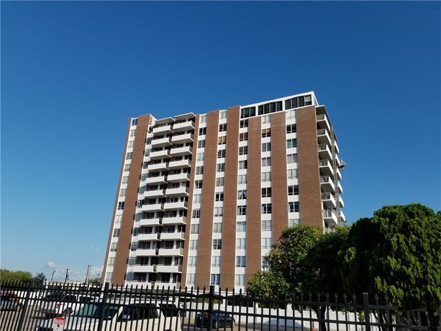 $1,795 | 715 South Upper Broadway, Unit 704 | Downtown Corpus Christi