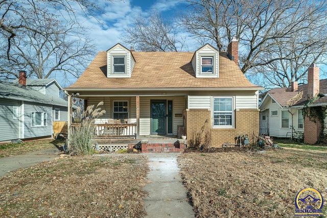 $149,900 | 1708 Northwest Belvoir Court | Central Topeka