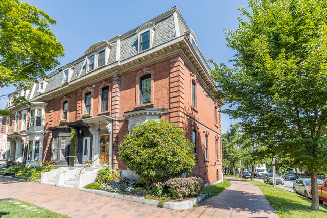 $1,690,000 | 33 Deering Street | Parkside