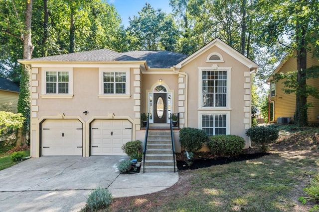 $409,900 | 1090 Beechcrest Road | South Fulton