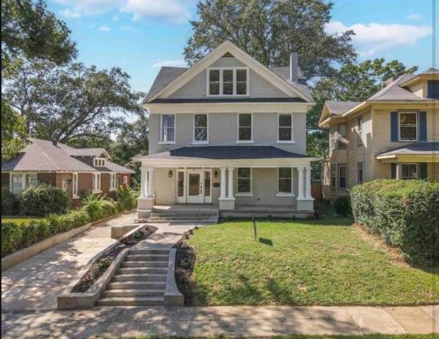 $489,000 | 59 North Willett Street | Evergreen Historic District