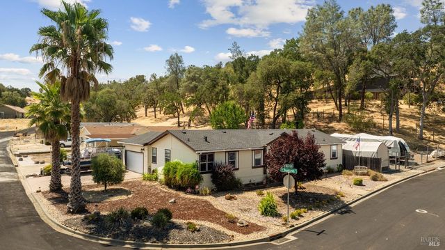 $590,000 | 1025 Headlands Drive | Berryessa