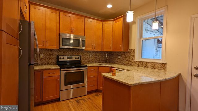 $2,100 | 3697 Calumet Street | East Falls