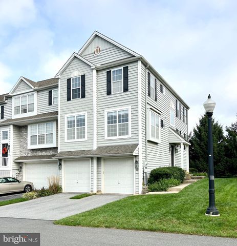 $369,900 | 605 Heather Way | Caernarvon Township - Berks County