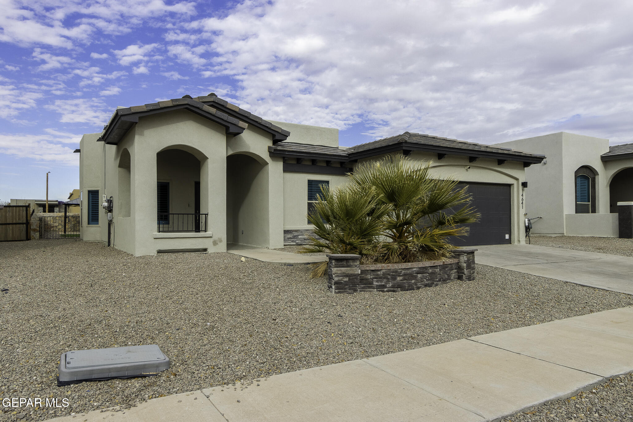 a view of a house with entertaining space