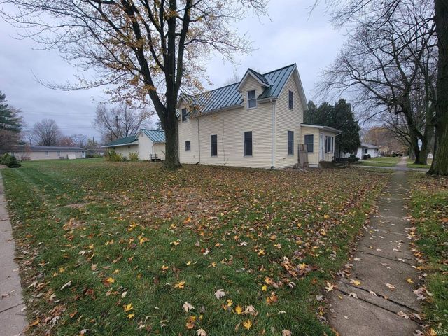 $219,900 | 207 South Indiana Avenue | Wakarusa