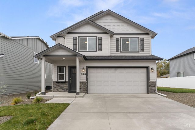 $374,990 | 825 North Acer Loop